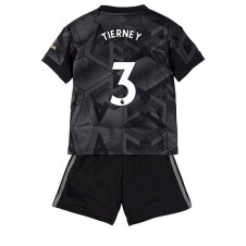 Arsenal Kieran Tierney #3 Bortedraktsett Barn 2022-23 Kortermet (+ korte bukser)